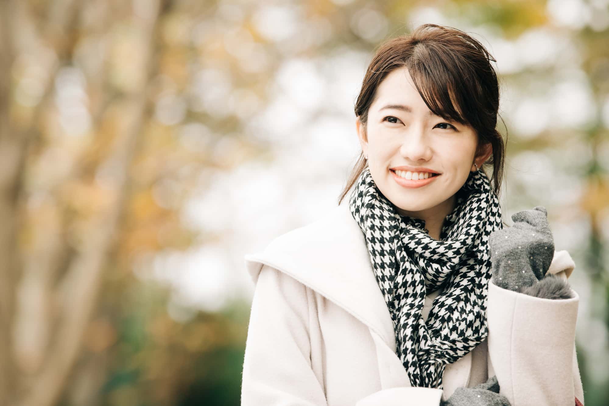 インビザラインで美しい歯並びとなった笑顔の女性